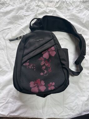 Baggallini East Village Sling Pink Orchid Bag